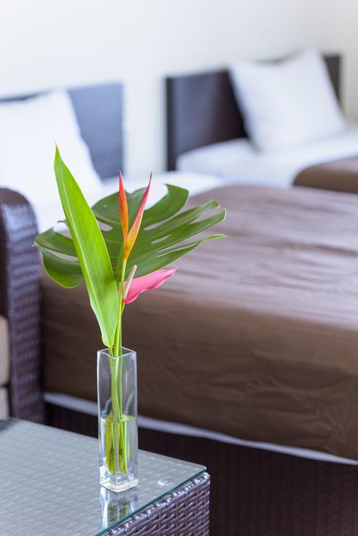 Condominium Hotel Monpa Чатан Екстериор снимка