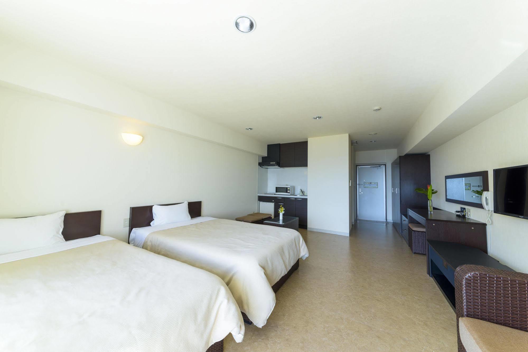 Condominium Hotel Monpa Чатан Екстериор снимка